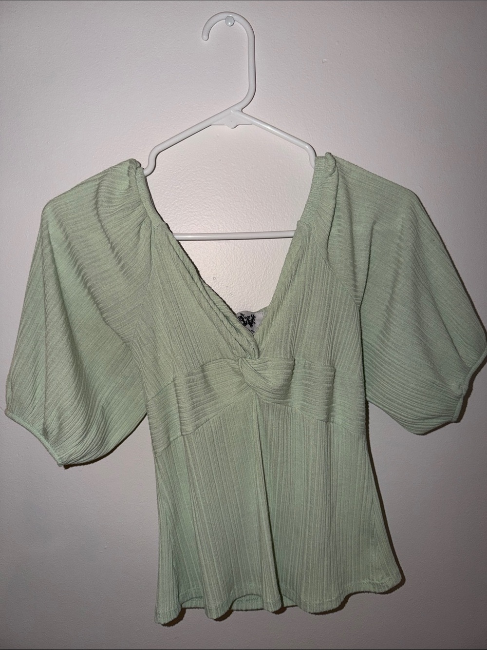 Knot-Front Puff Sleeve Ribbed Top -Mint